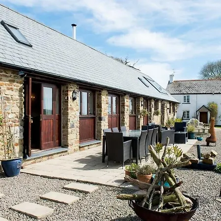 Unique Rural Stone Dog Friendly Barn Conversion Okehampton Exterior photo