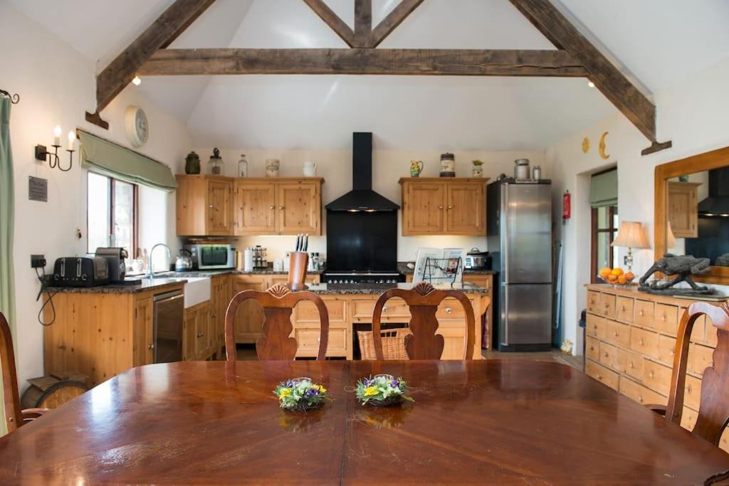 Unique Rural Stone Dog Friendly Barn Conversion * Okehampton