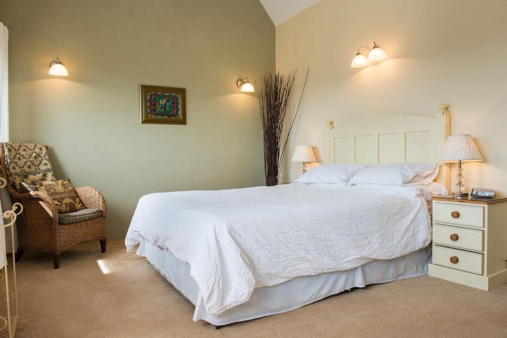 Unique Rural Stone Dog Friendly Barn Conversion Okehampton